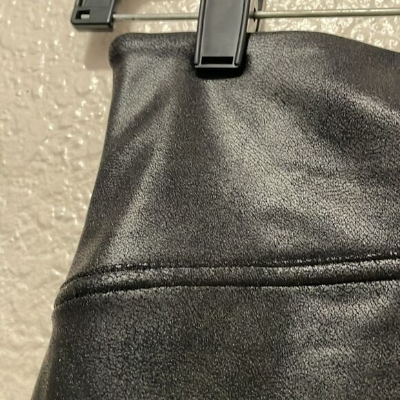 Spanx Faux Leather Leggings Black Size Medium - Picture 6 of 7